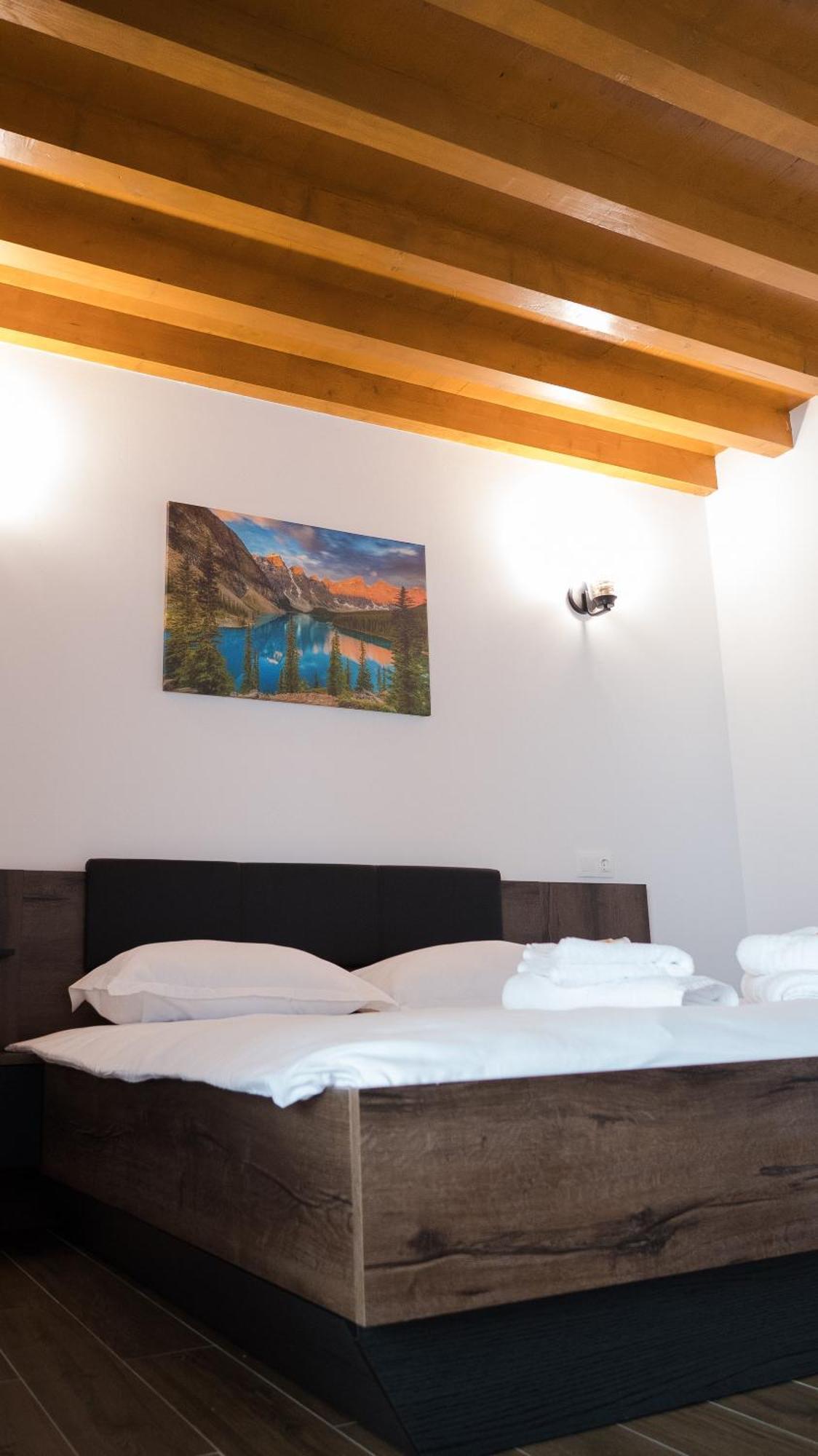 Villa Wild Rooms Jiet Exterior photo