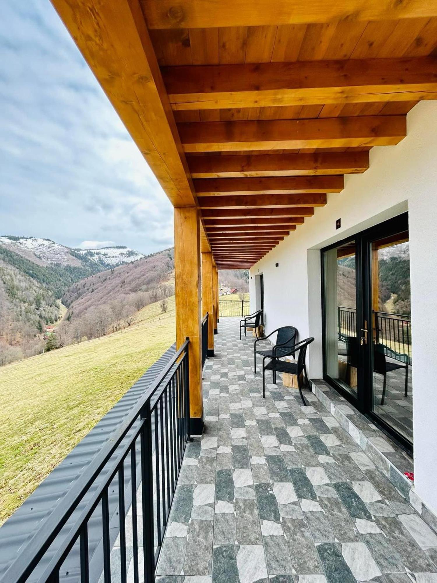 Villa Wild Rooms Jiet Exterior photo